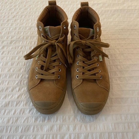 Cariuma OCA High All Camel Suede Sneakers Unisex Men Size 10/Women Size 11.5 - Picture 2 of 7